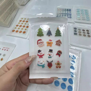 Parches para el acné con temática navideña al por mayor, compatibles con el maquillaje, absorbentes de pus, parches limpiadores de acné, parches hidrocoloides para eliminar el acné - Product Image 1