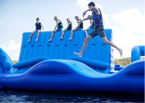 Tapis flottant gonflable pour l'eau - Plateforme de détente et de jeu multi-personnes à profil bas pour <span class=keywords><strong>eaux</strong></span> peu profondes - Product Image 4