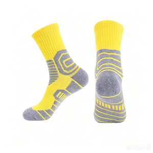 Chaussettes de basketball mi-hautes en tissu éponge multicolores personnalisées pour hommes - Product Image 1