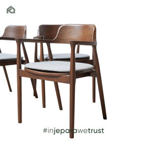 Juego de Comedor Hiro de Madera de Teca con Elementos Tapizados, Diseño Moderno, Duradero, Cómodo y Ecológico para Exteriores - Product Image 4