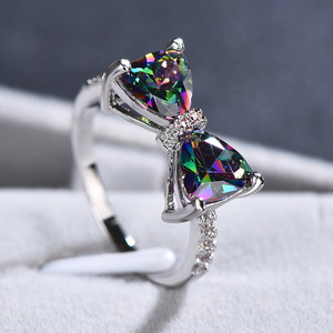 Anello con Design a Fiocco, Anello Colorato da Dito per Donne - Product Image 3