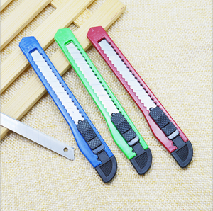 LOW quantité minimale de commande <span class=keywords><strong>Petit</strong></span> <span class=keywords><strong>couteau</strong></span> coupe-papier manuel multifonctionnel avec verrouillage de sécurité pour bureau et école - Product Image 5