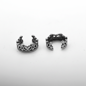 Pendiente de Oreja para Hombre, Acero Inoxidable 316L, Resistente al Agua y al Deslustre, Diseño de Corona Real, Clip para Cartílago, Estilo Gótico Vikingo, Regalo Único - Product Image 1