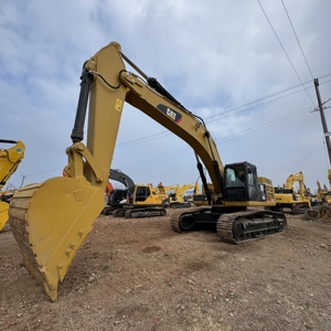 Excavatrice lourde 349D 49T résistante à la corrosion avec pompe à engrenages pour opération de stockage en vrac en terminal, modèle 2024 - Product Image 1