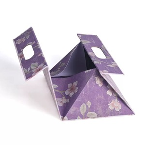 Sang trọng cứng nhắc túi giấy Hộp Quà Tặng tam giác có thể gập lại ráp cầm tay từ bao bì Hộp quà tặng - Product Image 2