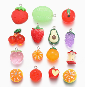 Charmes <span class=keywords><strong>de</strong></span> fruits <span class=keywords><strong>de</strong></span> simulation <span class=keywords><strong>de</strong></span> mode haut <span class=keywords><strong>de</strong></span> gamme, artisanat en résine 3D orange cerise avec accessoires à crochet, artisanat en résine à coller au réfrigérateur - Product Image 3