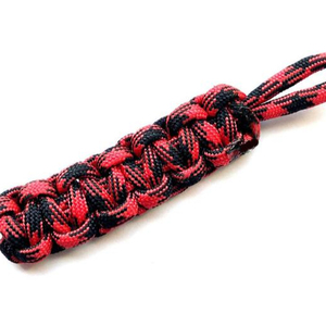พวงกุญแจสีดำแดง Paracord - Product Image 1