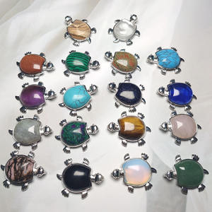 Pendentif tortue en pierre naturelle de cristal, artisanat de guérison, ornement de table mignon, bijoux tendance - Product Image 4