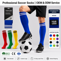 Chaussettes de football à compression personnalisées avec grip antidérapant pour athlètes, vente en gros, logo OEM