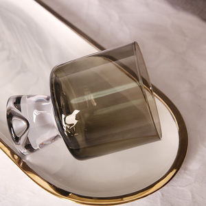 Nouvel arrivage de verres <span class=keywords><strong>à</strong></span> liqueur en cristal faits <span class=keywords><strong>à</strong></span> la main de couleur personnalisée avec fumée translucide cocktail chaud Mocktail petits quantité minimale de commande - Product Image 6