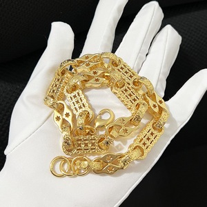 Nouvel Arrivage Chaîne à Maillons Monnaie 10mm pour Hommes, Collier Hip Hop en Laiton Plaqué Or 18K, Chaîne à Maillons Iced Out, Bijoux de Cou, Vente en Gros - Product Image 6