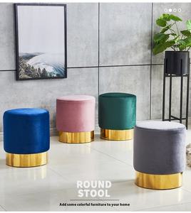 <span class=keywords><strong>Pouf</strong></span> Ottomano Rotondo Moderno Francese con Seduta, Base in Acciaio Inox e Rivestimento in Velluto Rosa e Nero per Soggiorno - Product Image 5
