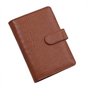 Carnet de planification de luxe A5 en cuir PU haut de gamme avec logo personnalisé pour journal de voyage - Product Image 1