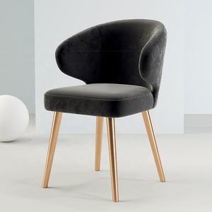 <span class=keywords><strong>Chaise</strong></span> d'aile en tissu coussin doux <span class=keywords><strong>gris</strong></span> foncé personnalisé en usine <span class=keywords><strong>chaise</strong></span> de salle à manger en velours design <span class=keywords><strong>daim</strong></span> pour cuisine restaurant - Product Image 2
