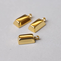 Vente en gros de mini pendentif barre brique verticale en acier titane plaqué or 18 carats 19x7mm breloque gravable pour bricolage fabrication de bijoux vintage