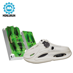 Pantuflas de Diseño Personalizadas para Mujer con Suela Gruesa y Exterior de EVA Impermeable, Pantuflas de Casa con Soporte de Tobillo Impreso - Product Image 1