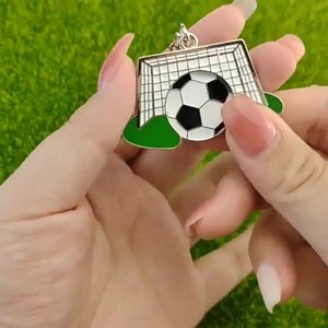 Kim loại đồng xu bóng đá Keychain xe đẩy thẻ đội bóng đá hợp kim Keyring unisex Key Organizer chủ Quà Tặng - Product Image 4