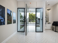 Porte d'entrée pivotante en acier inoxydable modernisée Lukliving avec isolation thermique pour villa (taille et couleur personnalisables)