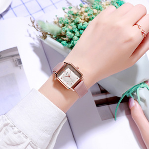 Reloj de cuarzo de lujo para mujer con esfera cuadrada y correa de cuero - Product Image 6