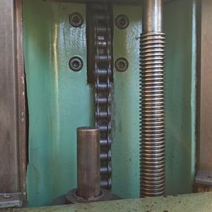 Máquina Perforadora Vertical Automática de Alta Precisión de 3 Ejes T716A Usada para Bloques de Cilindros de Motor y Procesamiento de Metales - Product Image 4