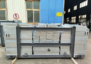 <span class=keywords><strong>Grille</strong></span> en <span class=keywords><strong>acier</strong></span> <span class=keywords><strong>galvanisé</strong></span> à dents, fabriquée en Chine, certifiée CE, <span class=keywords><strong>grille</strong></span> de plateforme <span class=keywords><strong>sur</strong></span> <span class=keywords><strong>mesure</strong></span> galvanisée à chaud pour projet d'usine électrique - Product Image 3