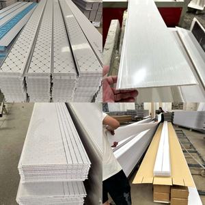 Panel de Techo de PVC Laminado Avanzado, Plafón de PVC, Decoración de Interiores, Cielo Raso de PVC en China - Product Image 4