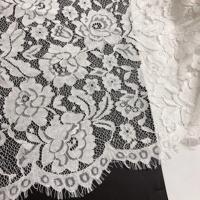 Dentelle française en nylon et coton non extensible à motif floral Chantilly, 52 cm, LT2853B