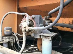 Excavatrice sur chenilles multifonctionnelle d'origine coréenne d'occasion Hyundai HX220HD Moteur Yanmar Pompe Roulement Modèle 2023 Haute efficacité Testée - Product Image 3