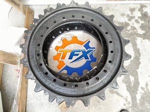 เฟืองขับเคลื่อนรถขุด ชุดเฟืองขับเคลื่อนสุดท้าย สำหรับ EC210 SH210 SH210-5 SH210-6 อะไหล่ชุดช่วงล่างรถตีนตะขาบ รุ่น KHH0533 - Product Image 2