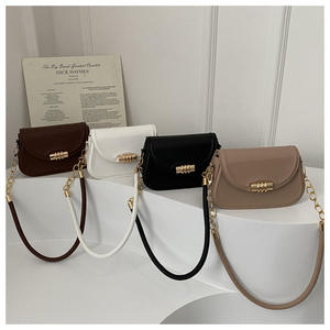 Bolso de Hombro Clásico Mini para Mujer, Color Sólido, Logotipo Personalizado, Material PU, Cadena, Estilo Saddle Bag, Venta al Por Mayor, Alta Calidad - Product Image 2
