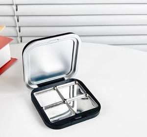 กล่องใส่เครื่องสำอางแบบประกอบเอง ขนาด L รุ่นสั่งทำพิเศษ ถาดแม่เหล็กแบบถอดเปลี่ยนได้ พร้อมตัวล็อค ถาดเปล่า กล่องพลาสติก - Product Image 1