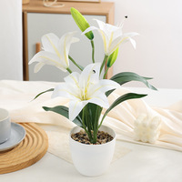 Plante artificielle de lys en pot, réaliste, miniature, à trois têtes, pour la décoration intérieure et les arrangements de vitrine de centre commercial