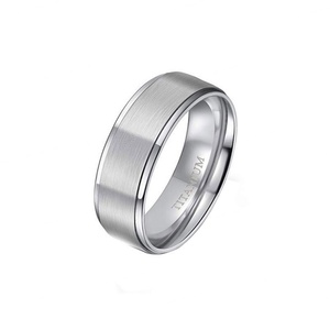 Anillos de Boda Minimalistas de Acero Inoxidable Plateado Personalizados al por Mayor para Pareja - Product Image 1