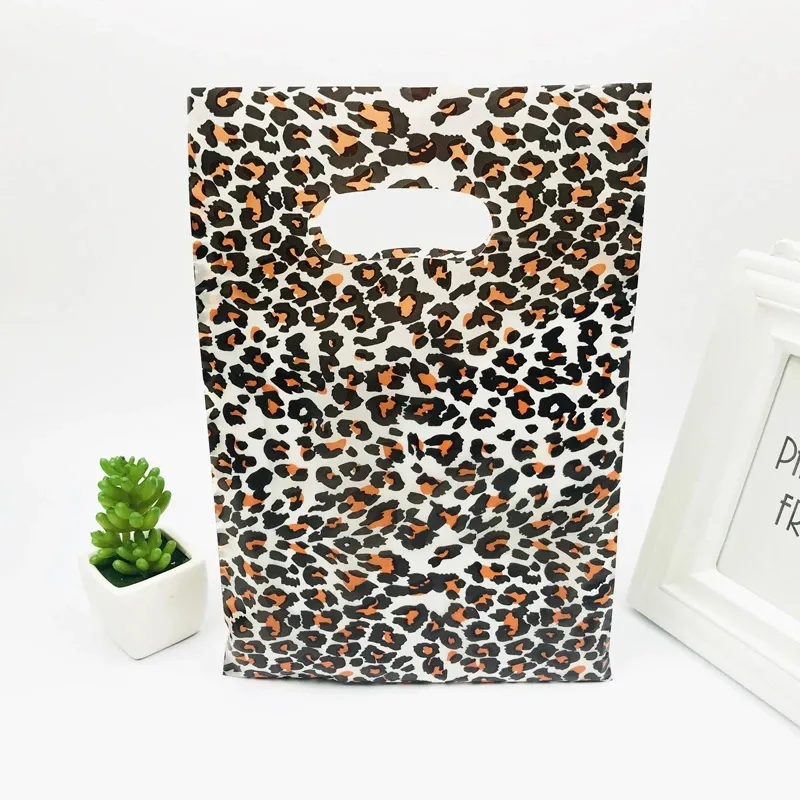 Sacos de plástico com estampa de leopardo, 50 peças 20x30cm presente de natal sacos de roupas de embalagem para sacos de plástico boutique