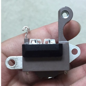 126600-0040 104210-309 CSC09 13918 290-5084 VR-2005-99 IN6004 Bộ Điều Chỉnh Điện Áp Tự Động 12V - Product Image 3