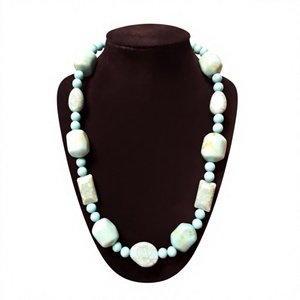 Collier en résine multicouche de qualité supérieure avec fermoir en argent tibétain et pierres naturelles, bijoux de mode unisexe pour femme - Product Image 3