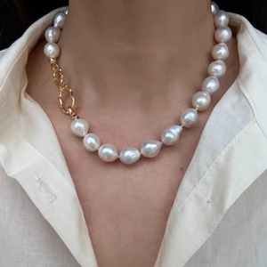 Collier de perles baroques irrégulières colorées et polyvalentes, tendance, pour influenceurs, chaîne de clavicule naturelle polyvalente - Product Image 1