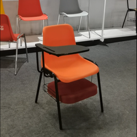 Chaise d'étude moderne empilable en PP avec dossier pour adultes et étudiants, chaise d'école en plastique avec tablette, robuste, en métal, pour la maison, le bureau et le salon