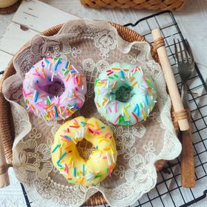 Vente en gros de bougies parfumées pour dessert donut faites main, fournisseur de bougies aromatiques alimentaires, bougies du désert - Product Image 2