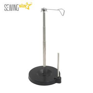 Support de fil télescopique Sewingstar à hauteur réglable avec base métallique pour machines à coudre - Product Image 3