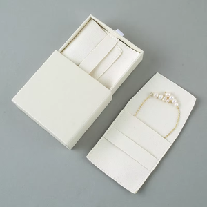 White Rectangle Jewelry Box With Lid Elegant Style For Jewellery <b>Storage</b> Plain Design - Product Image 1