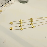 Venta directa de fábrica de 24 estilos de collares de acero titanio de la serie The Flower World con diseño estilo Ins.