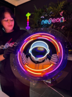 Özel astronot Neon burcu oyun odası Neon sanat dekor LED astronot işık UV baskı kişiselleştirilmiş hediye fikirleri bar burcu