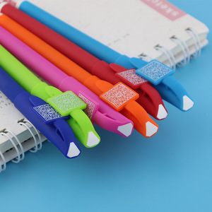 Bolígrafos Promocionales con Logotipo Personalizado y Código QR, Cuerpo de Plástico de 143 mm, Tinta de Gel Borrable, para Eventos y Regalos - Product Image 2