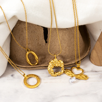 Minimaliste Irrégulier Alien Pendentif Unique En Acier Inoxydable Collier Femmes Collier Étanche Hypoallergénique Charme Collier