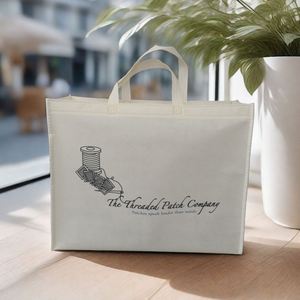 Sacs fourre-tout personnalisés imprimés, sacs de shopping en tissu recyclable non tissé avec logo pour femme et pour homme - Product Image 4
