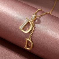 Collana alla Moda con Doppia Lettera D per Donne, Ciondolo in Rame e Zirconia, Girocollo Premium in Acciaio al Titanio