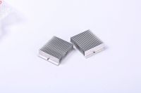 Profilés en aluminium sur mesure OEM, surface anodisée, finition argentée, profilés en métal, dissipateur thermique personnalisé
