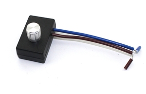 Interruptor Atenuador LED Rotatorio de Corte de Fase de Vanguardia Integrado de 220 V y 150 W Máx. para Bombillas LED/Halógenas/Incandescentes Triac - Product Image 3