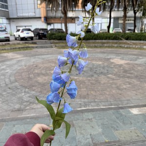 Fiori Artificiali Blu e Rossi, Campanula in Seta, Giglio della Valle a Stelo Lungo, Campanula Artificiale Bianca e Rosa - Product Image 3